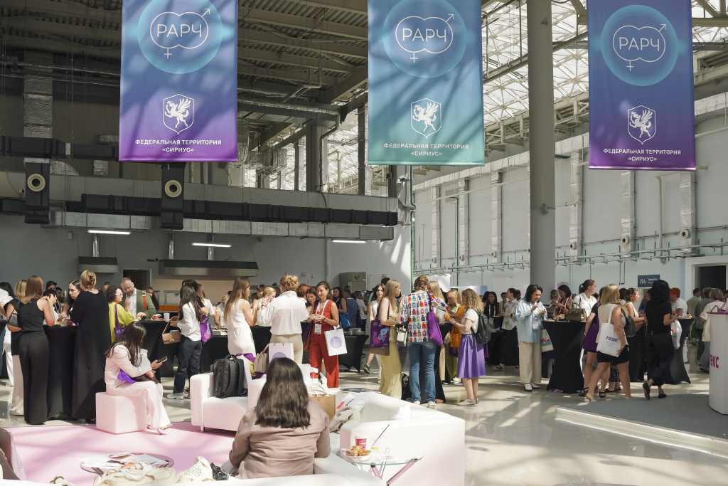 976 участников.jpg